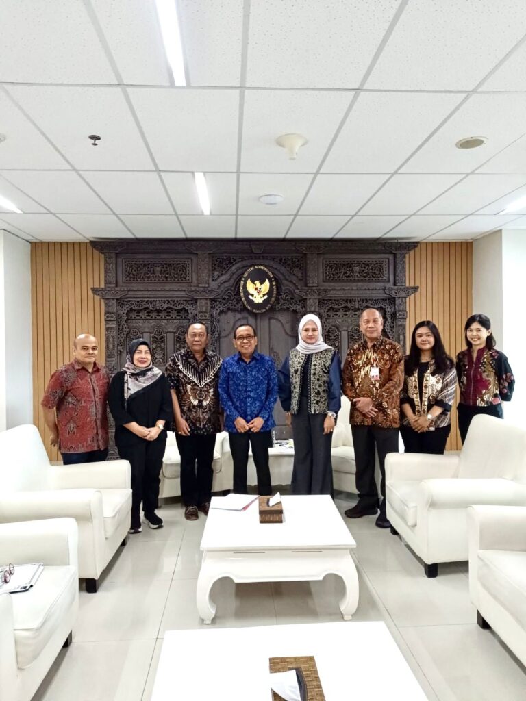 FAKTA Indonesia dan CISDI, audiensi dengan KEMENKO PMK.