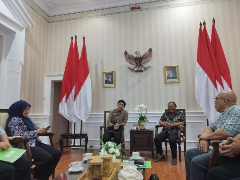 Audiensi dengan Walikota Bogor, Dedie A. Rachim, M.A terkait dukungan terhadap upaya pengendalian konsumsi Minuman Berpemanis Dalam Kemasan(MBDK)