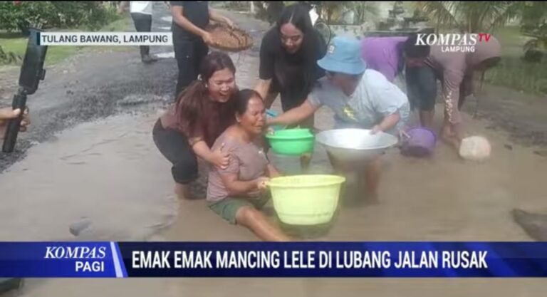 Pemerintah Bisa Dipenjara Karena Membiarkan Jalan Rusak.